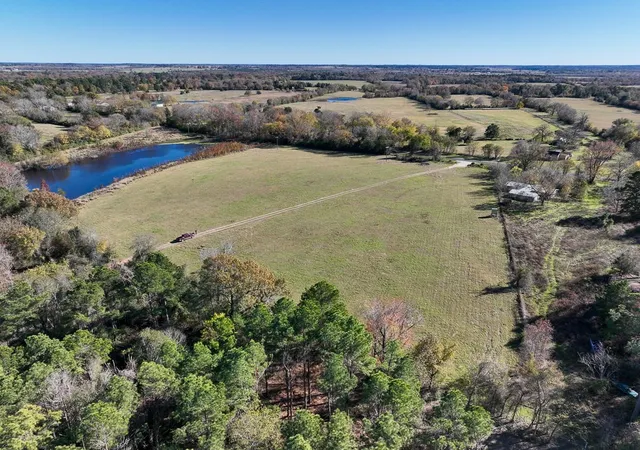 Photo 1 of Land for sale at 2 Highway 7 W, Crockett, TX 75835 | MLS# 21001807 | Listing updated on 2026-09-11