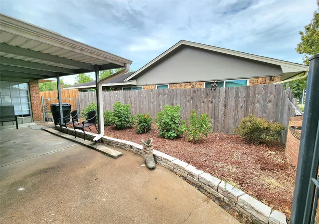 Photo 2 of Single family home for sale at 9762 Rambling Trl, Houston, TX 77089 | MLS# 3798449 | Listing updated on 2026-09-20