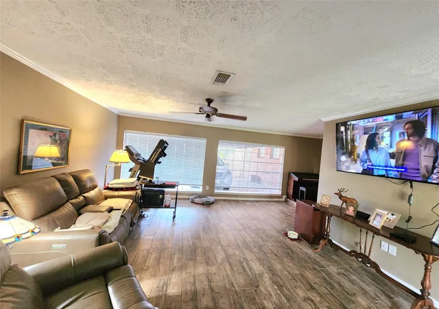 Photo 4 of Single family home for sale at 9762 Rambling Trl, Houston, TX 77089 | MLS# 3798449 | Listing updated on 2026-09-20