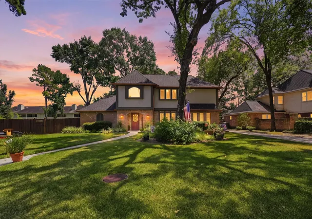 Photo 1 of Sale Pending at 5111 Wightman Ct, Houston, TX 77069 | MLS# 56596992 | Listing updated on 2026-09-18