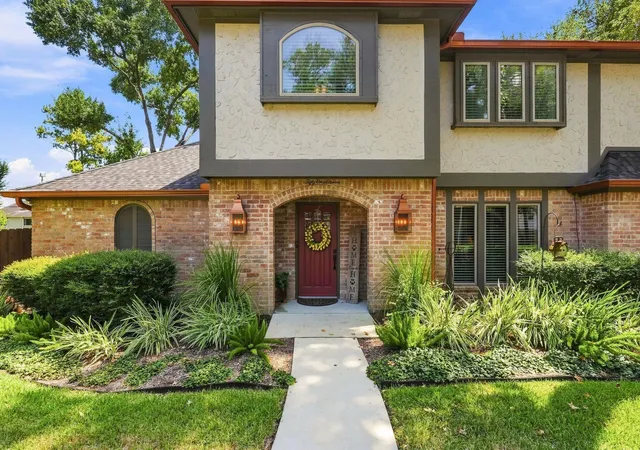 Photo 3 of Sale Pending at 5111 Wightman Ct, Houston, TX 77069 | MLS# 56596992 | Listing updated on 2026-09-18