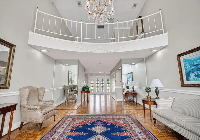 Listing Photo 4 - Condo for sale in building located at 2600 Bellefontaine St Apt D24, Houston, TX 77025