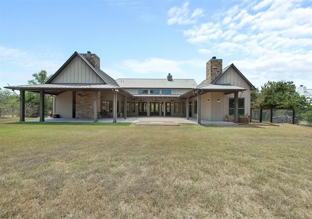 Photo 3 of Sale Pending at 19358 Moonlit Holw Loop, College Station, TX 77845 | MLS# 23005048 | Listing updated on 2026-09-19