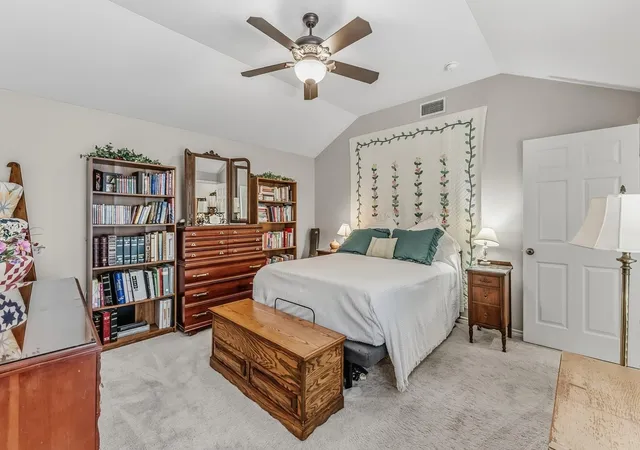 Sale Pending at 1900 Camellia Dr, Huntsville, TX 77340 | MLS# 92876033 | Listing updated on 2026-10-10