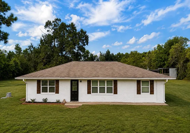 Photo 1 of Sale Pending at 1536 Fm 253 Rd, Buna, TX 77612 | MLS# 48779141 | Listing updated on 2026-10-03