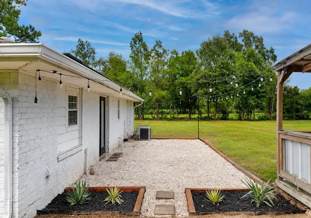 Photo 4 of Sale Pending at 1536 Fm 253 Rd, Buna, TX 77612 | MLS# 48779141 | Listing updated on 2026-10-03
