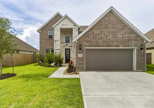 Photo 1 of Single family home for sale at 2203 Toyhill Fls Ln, League City, TX 77573 | MLS# 56790577 | Listing updated on 2026-10-04