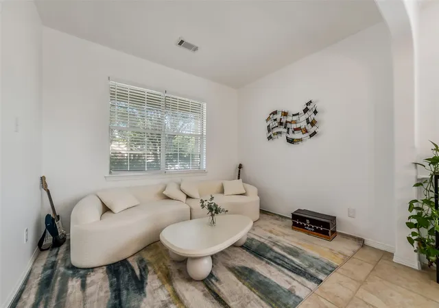 Photo 4 of Single family home for sale at 13204 Southern Way Ln, Pearland, TX 77584 | MLS# 64896459 | Listing updated on 2026-09-05