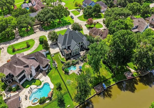 Single family home for sale at 4903 Westerdale Dr, Fulshear, TX 77441 | MLS# 10102936