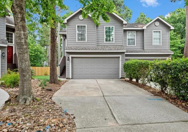 Townhouse for sale at 14 Yarrow Ct, Spring, TX 77382 | MLS# 11411954
