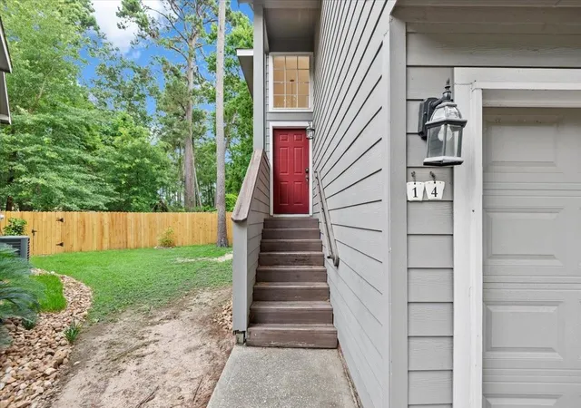 Photo 4 of Townhouse for sale at 14 Yarrow Ct, Spring, TX 77382 | MLS# 11411954 | Listing updated on 2026-09-08