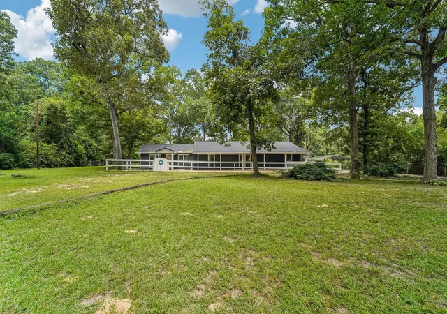 Photo 3 of Single family home for sale at 15191 Mcrae Lake, Conroe, TX 77303 | MLS# 90041005 | Listing updated on 2026-09-20