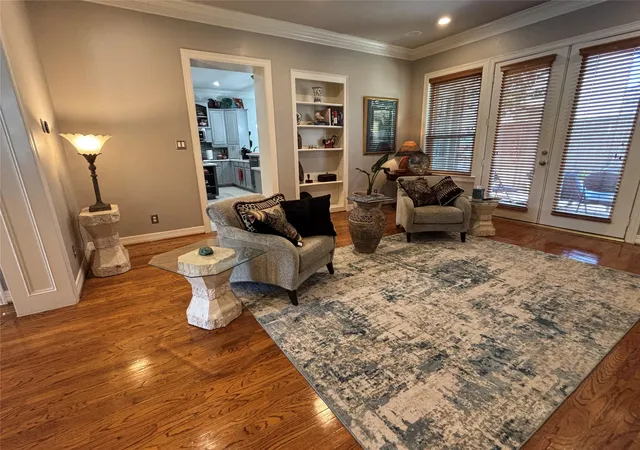 Photo 3 of Single family home for sale at 1407 Waterside Dr, League City, TX 77573 | MLS# 34817437 | Listing updated on 2026-09-17