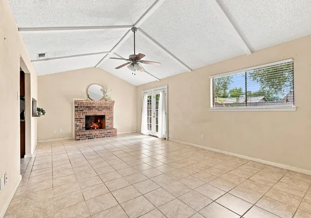 Photo 3 of Sale Pending at 3906 Wintergreen Dr, Humble, TX 77396 | MLS# 75341188 | Listing updated on 2026-09-15