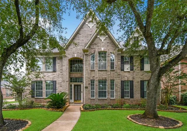 Photo 1 of Single family home for sale at 1519 Meadowsweet Dr, Sugar Land, TX 77479 | MLS# 4824465 | Listing updated on 2026-10-06