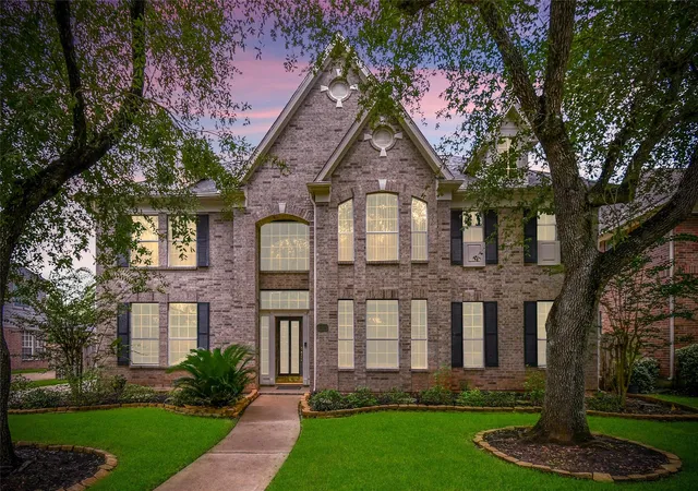 Photo 2 of Single family home for sale at 1519 Meadowsweet Dr, Sugar Land, TX 77479 | MLS# 4824465 | Listing updated on 2026-10-06