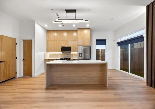 Photo 3 of Single family home for sale at 6413 Lamayah St, Houston, TX 77091 | MLS# 69634105 | Listing updated on 2026-10-08