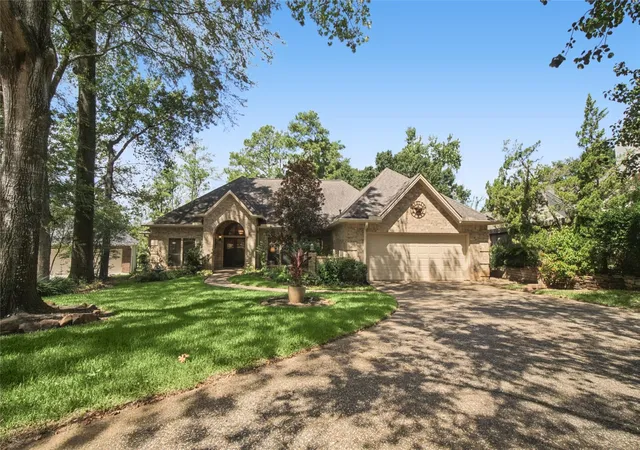 Photo 1 of Single family home for sale at 112 Inverness Dr, Montgomery, TX 77356 | MLS# 80978424 | Listing updated on 2026-09-22
