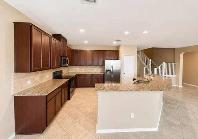 Photo 4 of Single family home for sale at 4000 Kings Cyn Dr, Taylor, TX 76574 | MLS# 27359229 | Listing updated on 2026-09-05