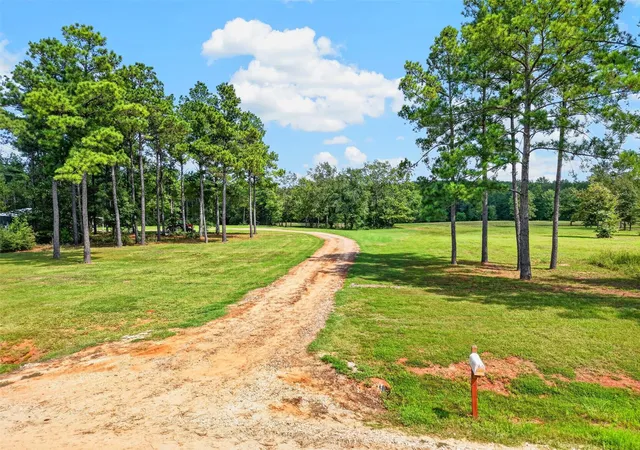 Photo 3 of Sale Pending at 1276 County Rd 1050, Crockett, TX 75835 | MLS# 18034302 | Listing updated on 2026-10-08