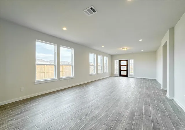 Photo 4 of Single family home for sale at 10502 Mount Tallac Ct, Rosharon, TX 77583 | MLS# 51366891 | Listing updated on 2026-09-09