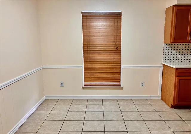 Photo 3 of Single family home for sale at 2301 Williams Dr, La Marque, TX 77568 | MLS# 14184860 | Listing updated on 2026-09-02