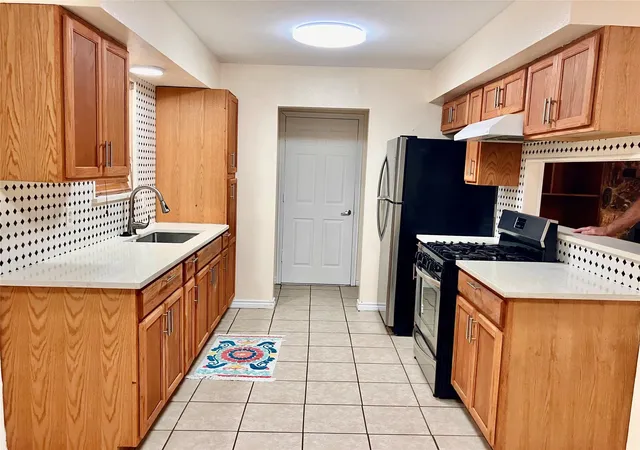 Photo 3 of Single family home for sale at 2301 Williams Dr, La Marque, TX 77568 | MLS# 14184860 | Listing updated on 2026-09-02