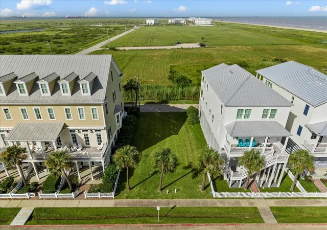 Photo 1 of Land for sale at 726 Positano Rd, Galveston, TX 77550 | MLS# 57895492 | Listing updated on 2026-09-03