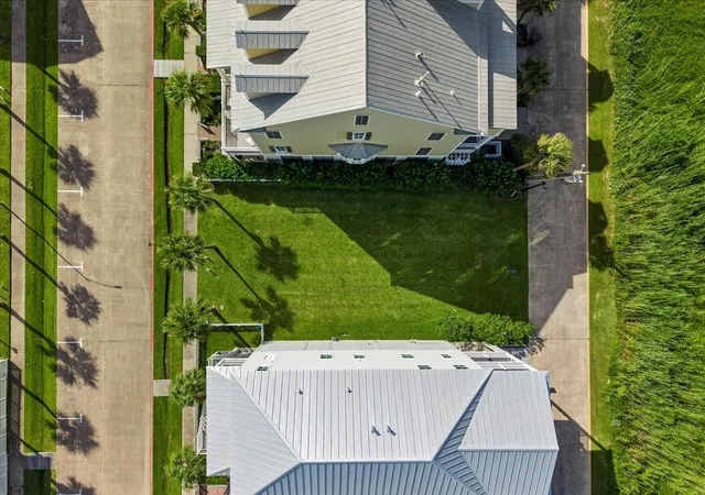 Photo 3 of Land for sale at 726 Positano Rd, Galveston, TX 77550 | MLS# 57895492 | Listing updated on 2026-09-03