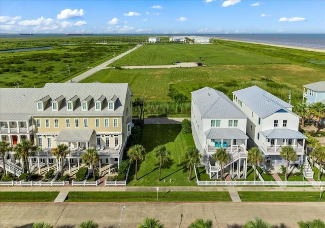 Photo 3 of Land for sale at 726 Positano Rd, Galveston, TX 77550 | MLS# 57895492 | Listing updated on 2026-09-03