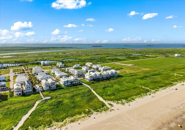 Photo 4 of Land for sale at 726 Positano Rd, Galveston, TX 77550 | MLS# 57895492 | Listing updated on 2026-09-03