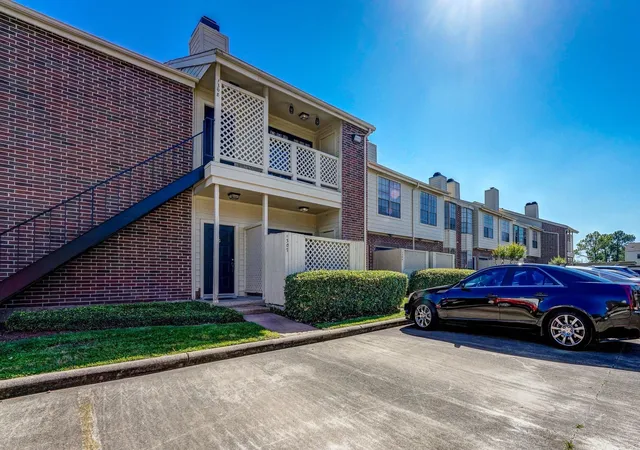 Condo for sale at 2121 El Paseo St #1308, Houston, TX 77054 | MLS# 45389377