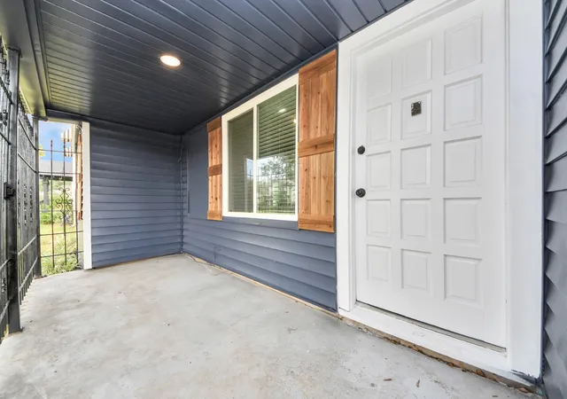 Photo 2 of Single family home for sale at 5651 Mccormick St, Houston, TX 77023 | MLS# 8411903 | Listing updated on 2026-09-21