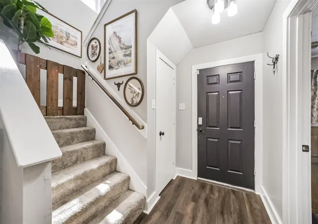 Photo 2 of Single family home for sale at 18622 Atasca Oaks Dr, Humble, TX 77346 | MLS# 72111700 | Listing updated on 2026-10-07
