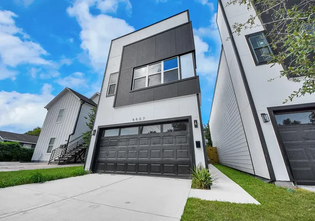 Photo 2 of Single family home for sale at 4409 Mallow St, Houston, TX 77051 | MLS# 29703071 | Listing updated on 2026-09-19