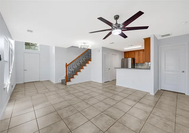 Photo 3 of Sale Pending at 11226 Valley Kings Dr, Houston, TX 77089 | MLS# 37390483 | Listing updated on 2026-09-17