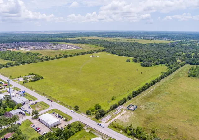 Photo 2 of Land for sale at 8206 Fm 517 Rd W, Dickinson, TX 77539 | MLS# 21799679 | Listing updated on 2026-09-23