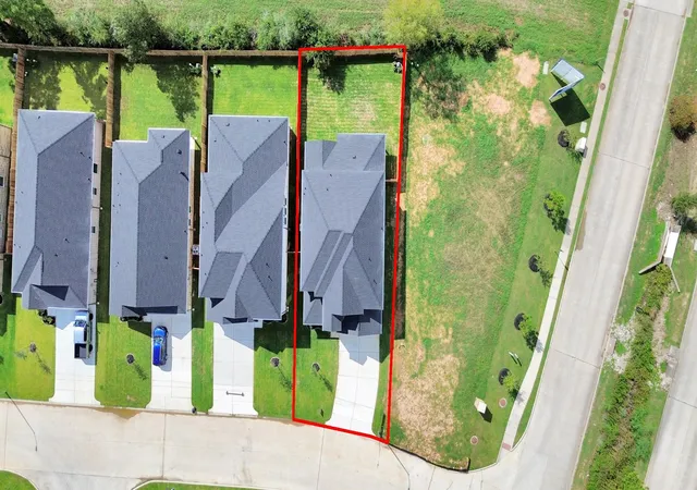 Photo 4 of Single family home for sale at 2906 Bury Park Dr, Spring, TX 77373 | MLS# 93167941 | Listing updated on 2026-10-05
