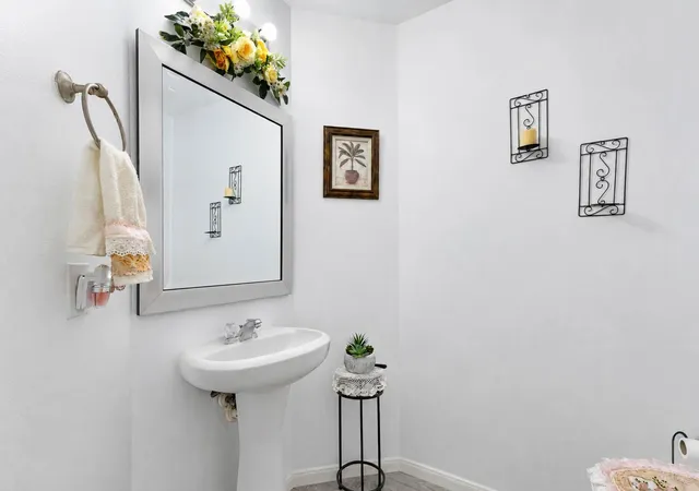 Photo 4 of Single family home for sale at 21003 Roxette Ct, Humble, TX 77338 | MLS# 89277885 | Listing updated on 2026-09-06