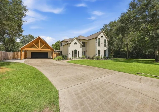 Photo 2 of Sale Pending at 11000 Ashleigh Pl, Beaumont, TX 77705 | MLS# 64238802 | Listing updated on 2026-10-04