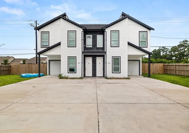 Photo 1 of Multi family home for sale at 8534 Woodlyn Rd, Houston, TX 77028 | MLS# 55039471 | Listing updated on 2026-09-05