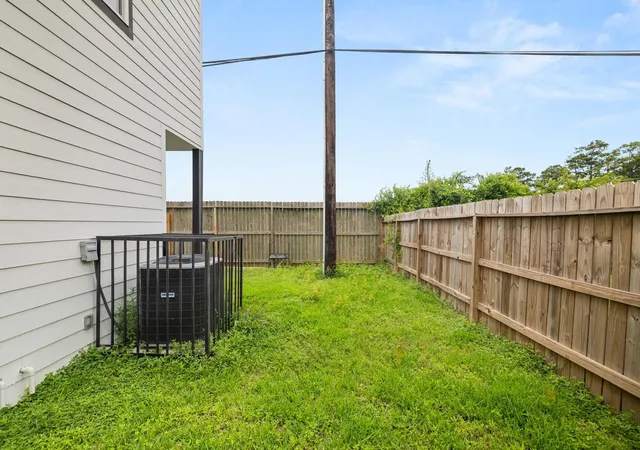 Photo 3 of Multi family home for sale at 8534 Woodlyn Rd, Houston, TX 77028 | MLS# 55039471 | Listing updated on 2026-09-05