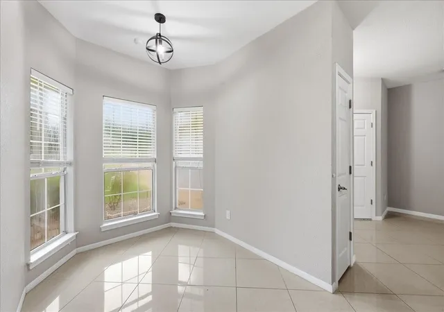 Photo 4 of Single family home for sale at 495 Moore Dr, Vidor, TX 77662 | MLS# 11751122 | Listing updated on 2026-09-11