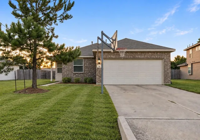 Photo 1 of Single family home for sale at 66 County Rd 5102f, Cleveland, TX 77327 | MLS# 28506957 | Listing updated on 2026-10-22