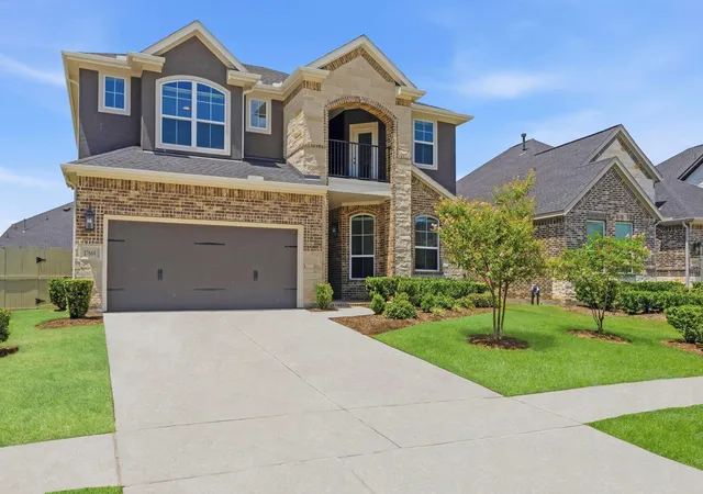 Photo 2 of Single family home for sale at 17664 Tree Of Heaven, Conroe, TX 77385 | MLS# 57588201 | Listing updated on 2026-09-12