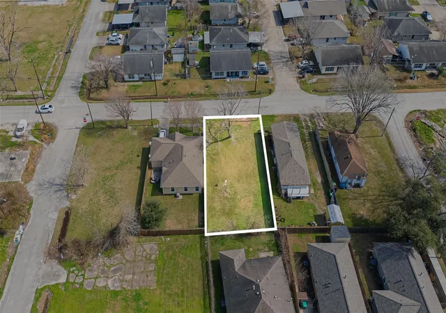 Photo 1 of Land for sale at 2209 Sakowitz St, Houston, TX 77020 | MLS# 46178996 | Listing updated on 2026-08-31