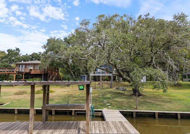 Photo 2 of Single family home for sale at 147 Private Rd 652, Bay City, TX 77414 | MLS# 37604383 | Listing updated on 2026-09-17