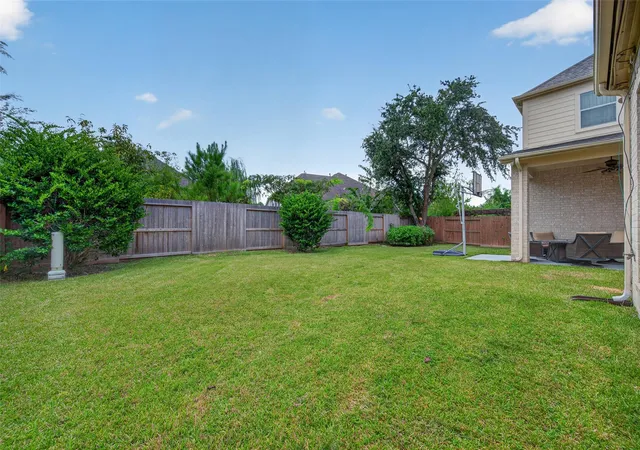 Photo 49 of Single family home for sale at 1814 Bartrum St, Sugar Land, TX 77479 | MLS# 88205017 | Listing updated on 2026-09-26