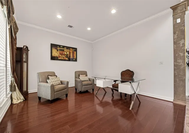 Photo 4 of Single family home for sale at 1814 Bartrum St, Sugar Land, TX 77479 | MLS# 88205017 | Listing updated on 2026-09-26