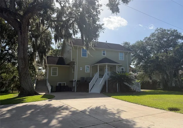 Photo 2 of Single family home for sale at 1617 County Rd 244a, Brazoria, TX 77422 | MLS# 34169238 | Listing updated on 2026-09-18